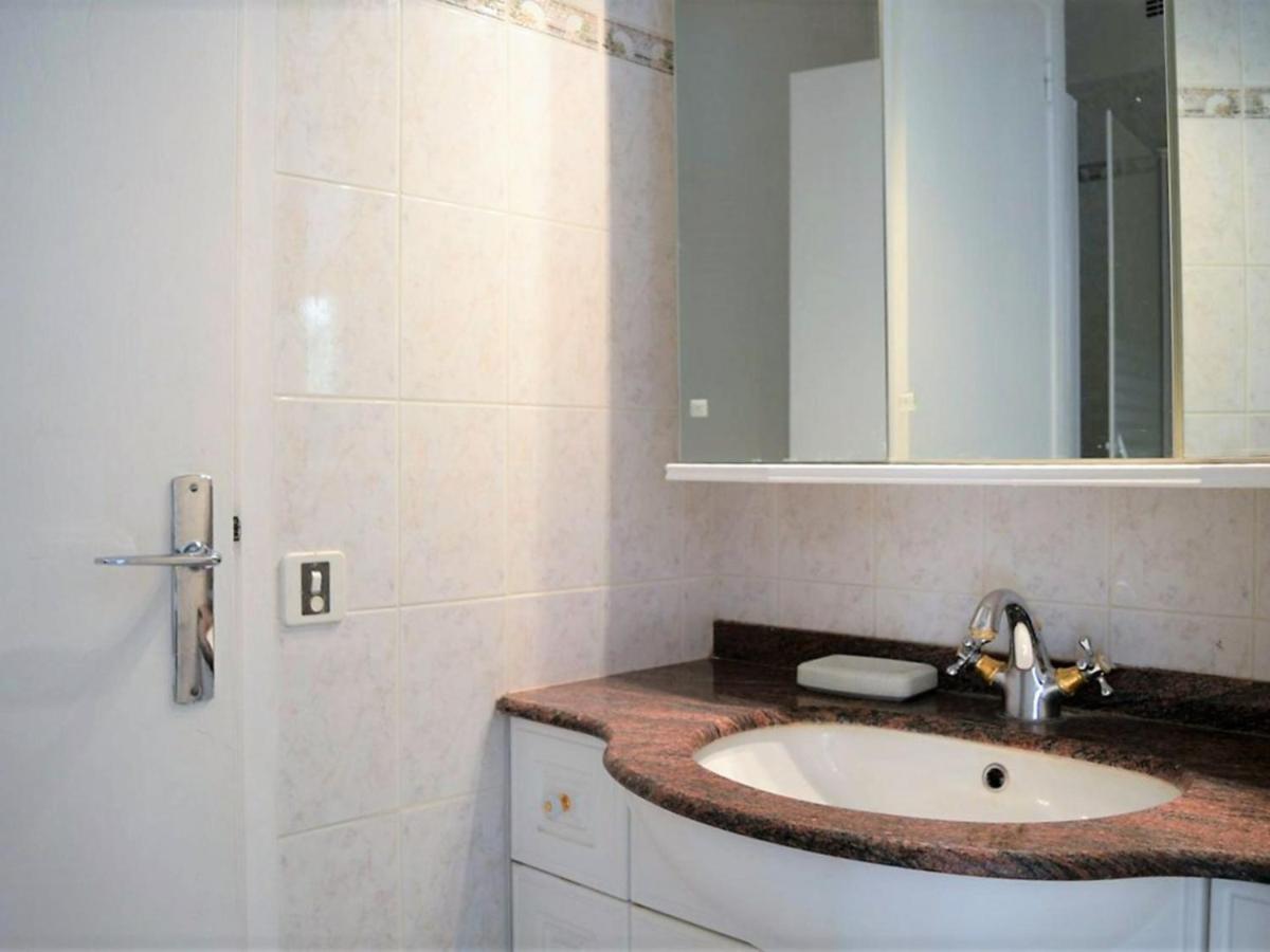 Studio Climatise Au Lavandou Avec Terrasse, Parking Et Environnement Calme - 3 Couchages - Fr-1-251-167 Le Lavandou Luaran gambar